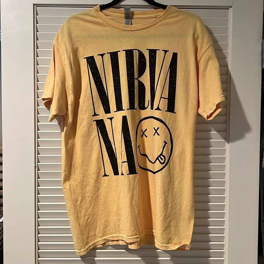 Nirvana T-Shirt Size Large NWOT
